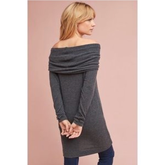 Anthro Michael Stars Tunic - Picture 4 of 8